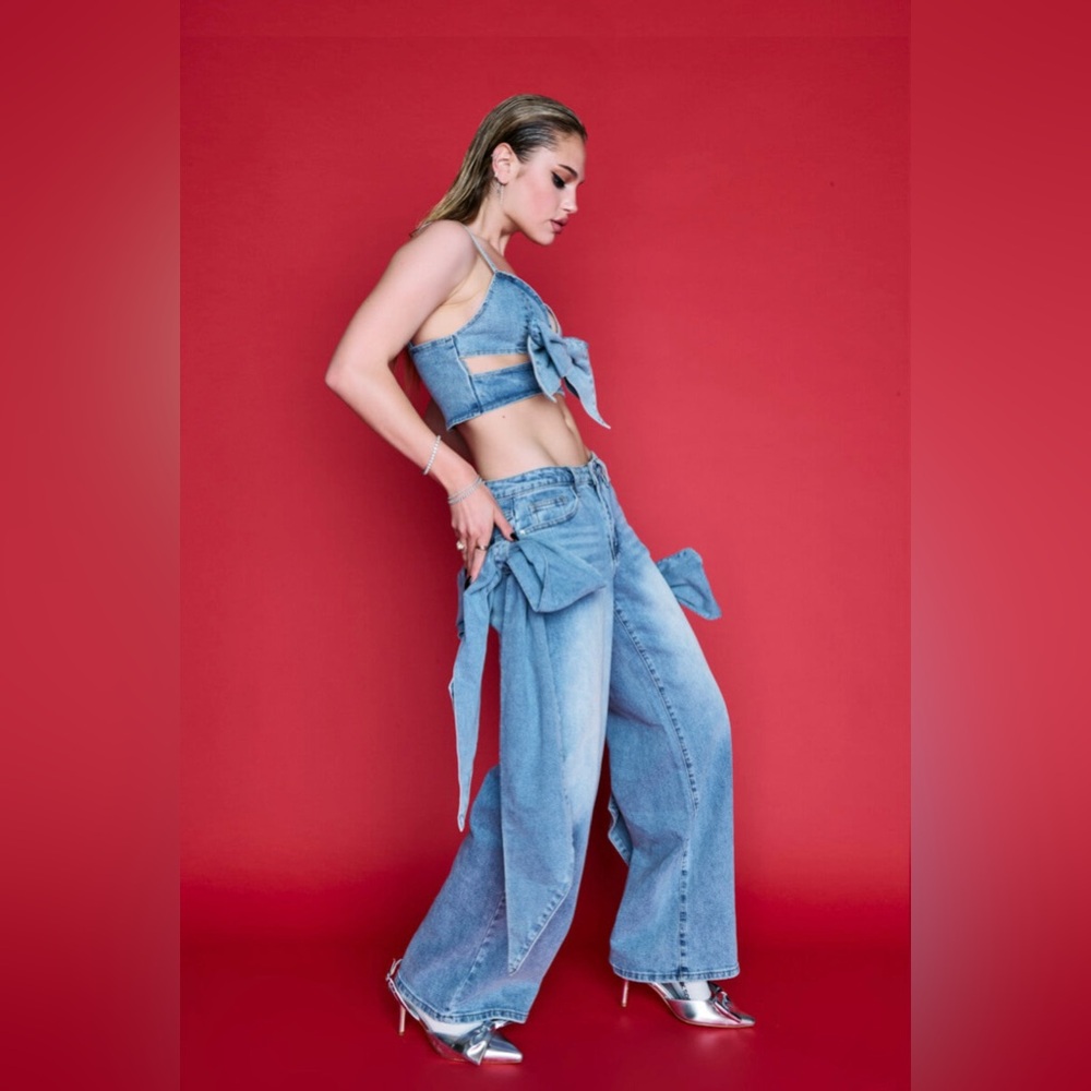 Aviva Bow Detail Wide Leg Jean - Picture 2 of 7